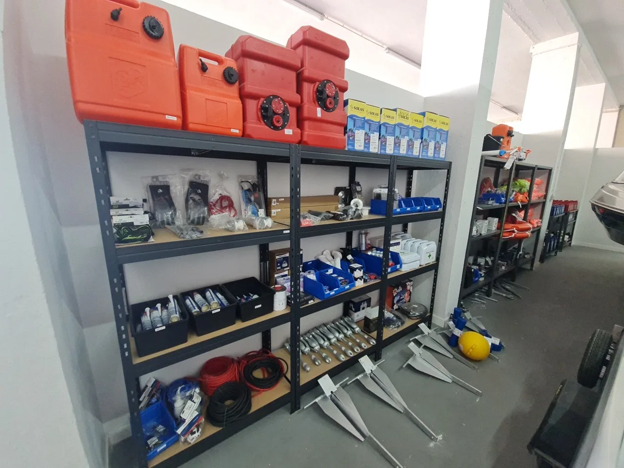 Zona de acessórios e arrumação técnica