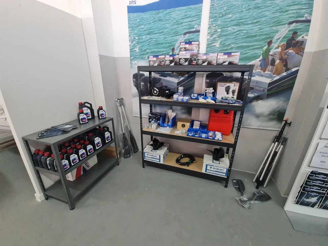 Zona de óleos, peças e consumíveis Suzuki